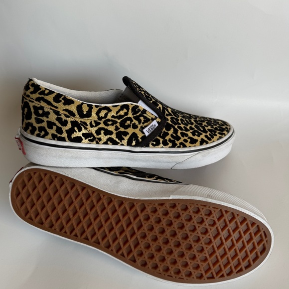 Leopard Vans Slip-on Sneakers 🐆👟 - Picture 2 of 3